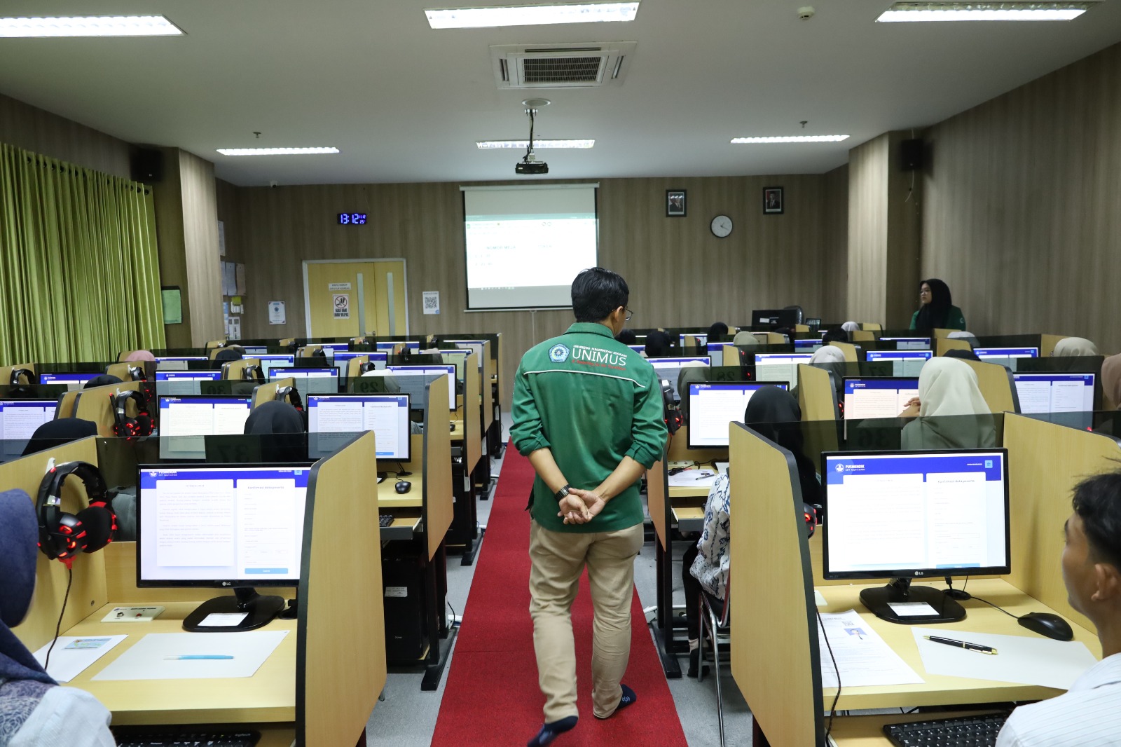 Raih Kepercayaan Nasional, PPG Unimus Selenggarakan Tes Substantif PPG Calon Guru 2025 untuk 2.150 Peserta